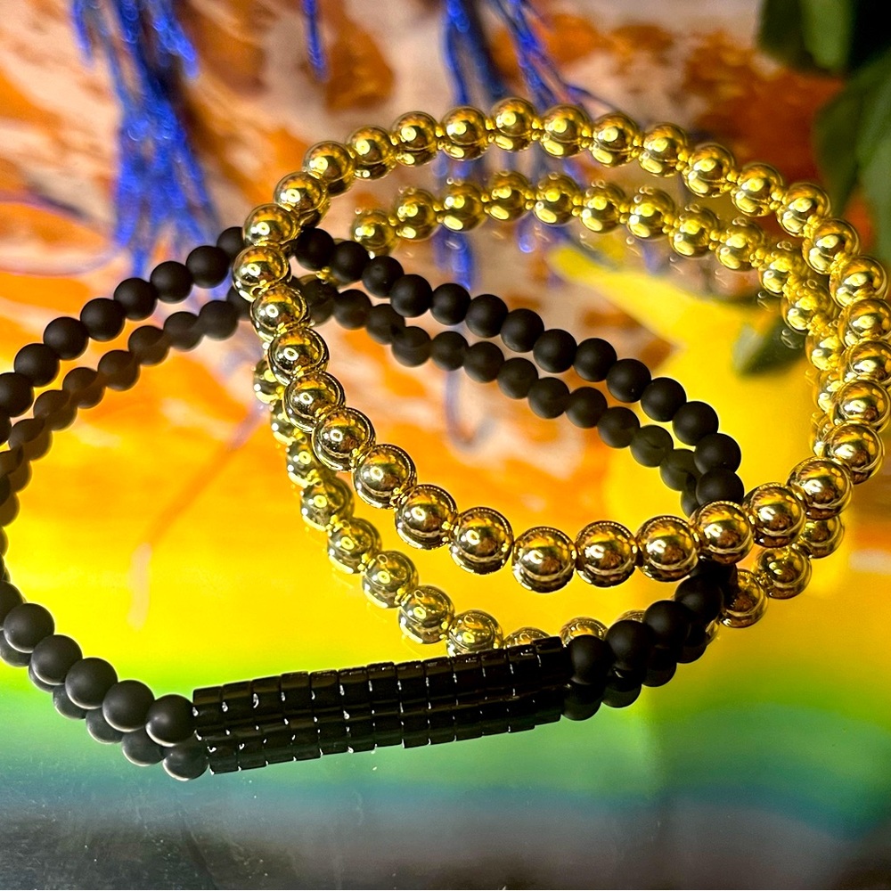 Minimalist Bead Bracelet set Onyx & Small Stone